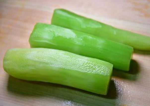 萵筍季節來臨！掌握最佳品嚐時機與挑選保存秘訣