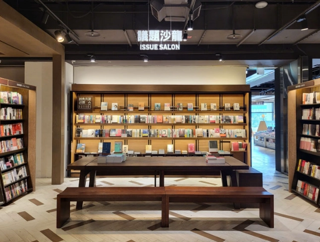 台南24小時書局全攻略：深夜讀書與工作好去處推薦