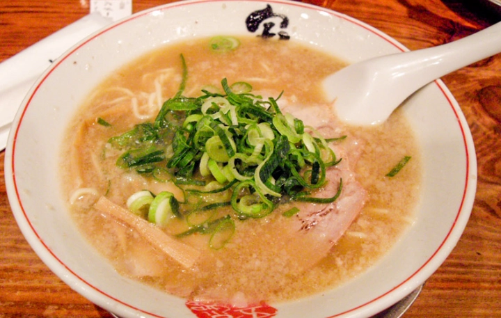 桃園深夜拉麵地圖：夜貓族必收的5間暖心食堂與點餐秘訣