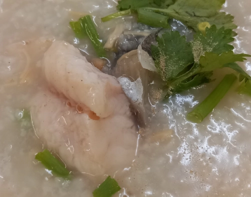 電鍋魚粥零失敗食譜：鮮甜不腥的秘訣與常見錯誤解析