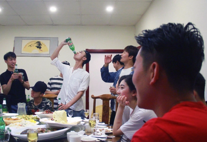 喝酒後肚子脹氣怎麼辦？5個立刻見效的舒緩方法與長期改善策略