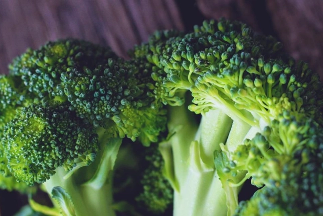 微波蔬菜全攻略：哪些最適合？如何加熱才好吃？