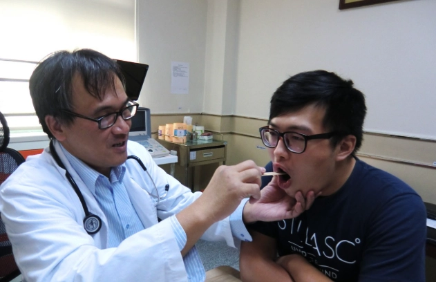 胃食道逆流嗝氣