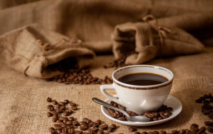 骨折飲食咖啡因