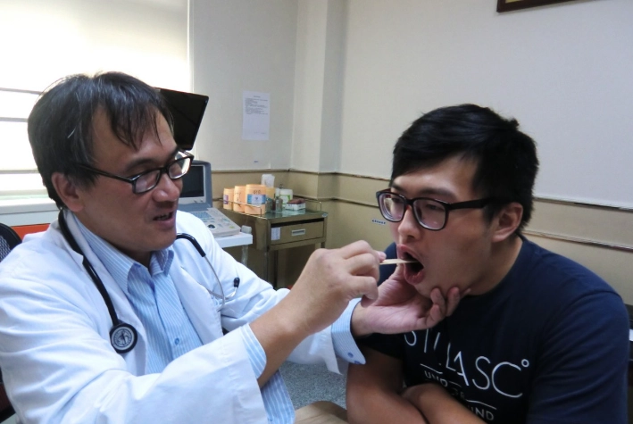 一直嗝氣放屁怎麼辦？原因與居家緩解全攻略