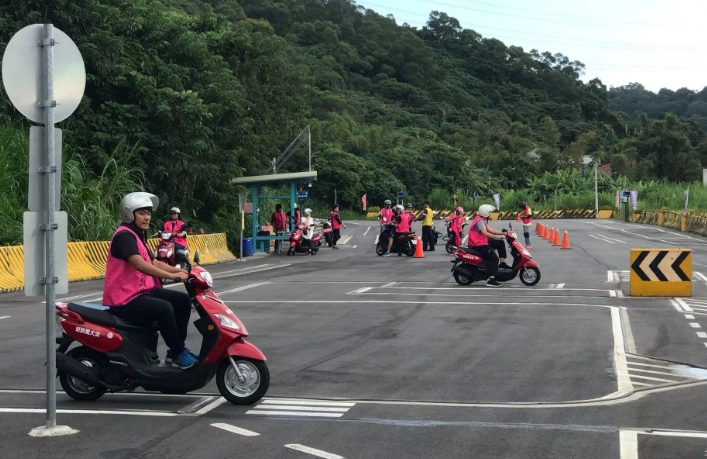 機車駕訓班時間