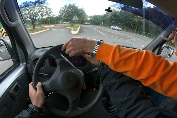 職業駕照報名費