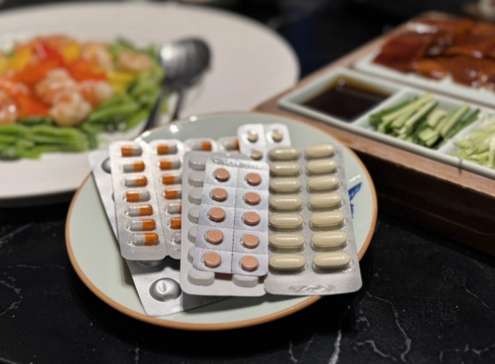 藥物與食物交互作用全解析：避免危險組合，正確服藥指南