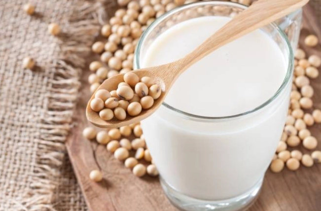 多囊性卵巢可以喝豆漿嗎？破除迷思的完整飲食指南