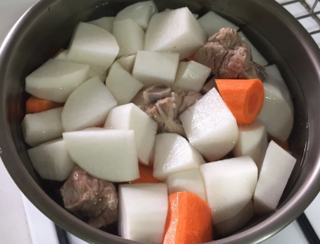 蘿蔔排骨湯功效