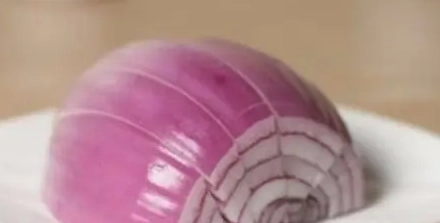 如何切洋蔥不流淚