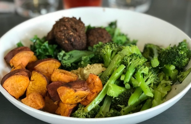 蛋白質蔬菜減肥攻略：不挨餓瘦身的科學飲食法