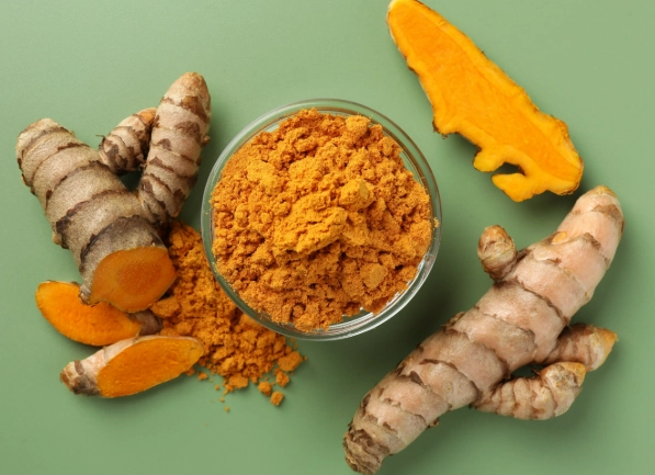 黃薑粉功效全解析：從抗炎到抗癌，你不可不知的黃金香料秘密