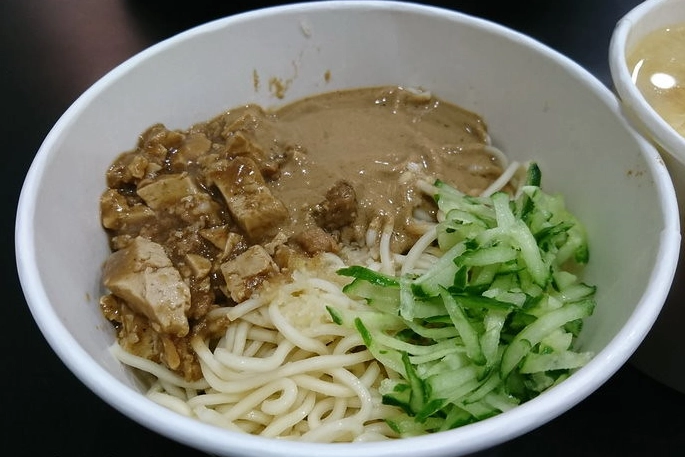 板橋宵夜麵全攻略：深夜食堂與在地人私藏的麵攤地圖