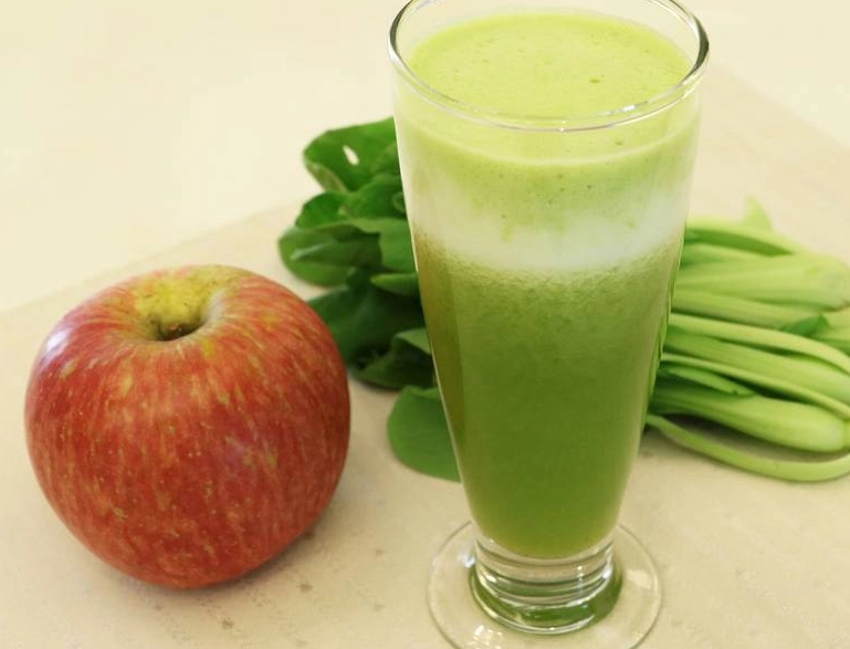 西芹甘筍蘋果汁 食譜
