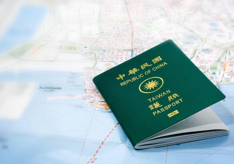 護照在國外遺失怎麼辦？過來人教你黃金72小時自救全攻略