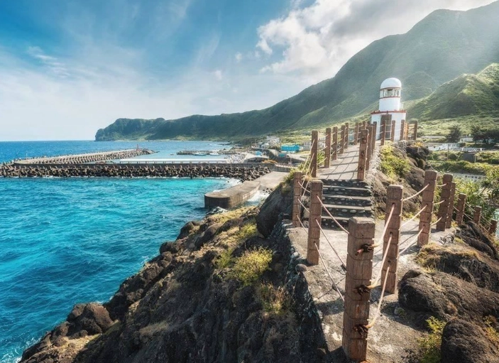 蘭嶼旅遊全攻略：交通、景點、美食與達悟族文化深度體驗