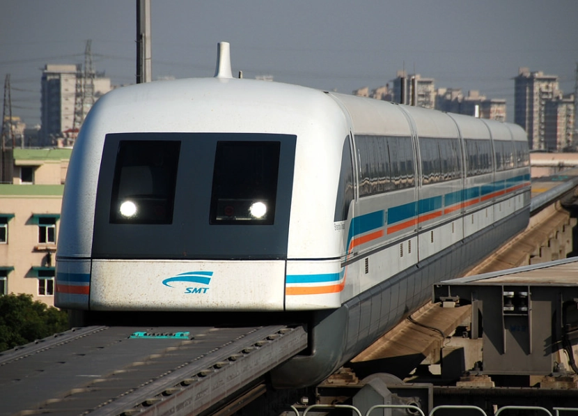 上海磁浮列車訂票攻略：從浦東機場到市區的最快交通選擇