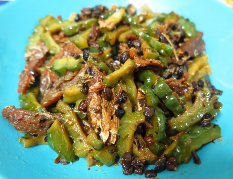豆豉炒苦瓜 做法