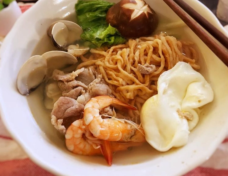 台北乾鍋燒意麵必吃指南｜三家道地風味與隱藏版吃法全解析