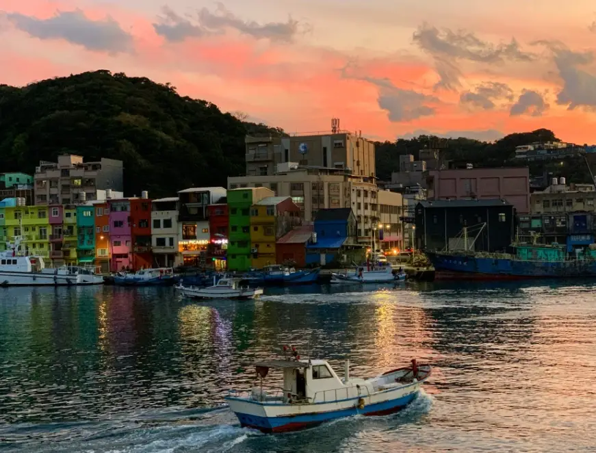 基隆一日遊無車攻略：公共交通玩透透，雨天備案也搞定