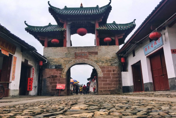 民雄火車站附近景點全攻略：在地人帶你探索嘉義隱藏寶藏