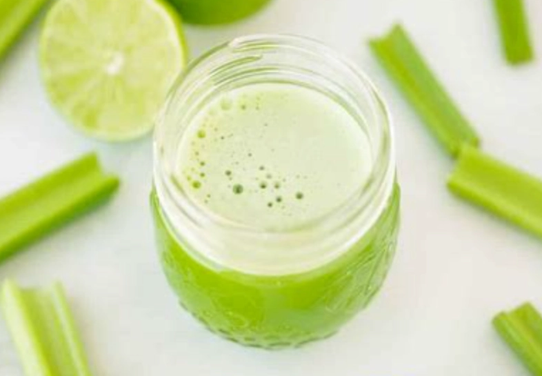 西芹汁舒緩喉嚨痛？專家實測與完整天然療法指南