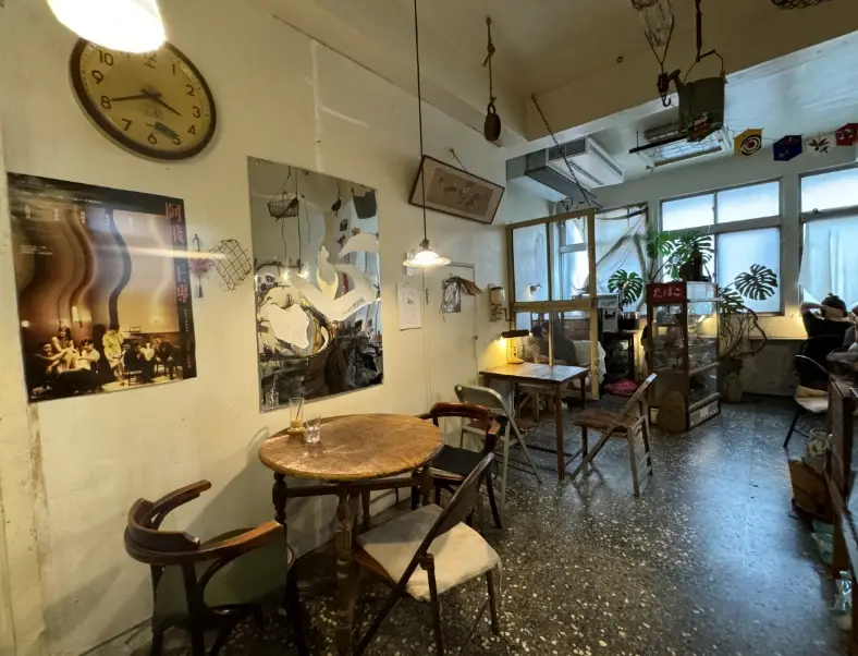 板橋熬夜讀書咖啡廳