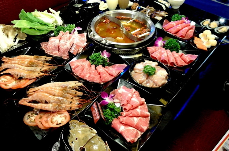平價火鍋吃到飽