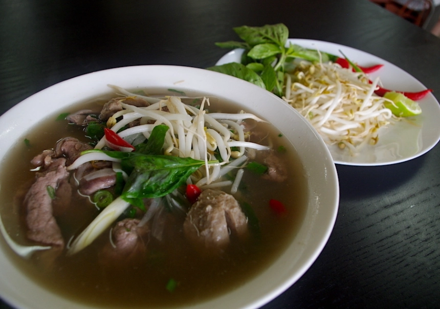 釜山廣安里越南料理推薦：在地人私藏的河粉與春捲美食地圖