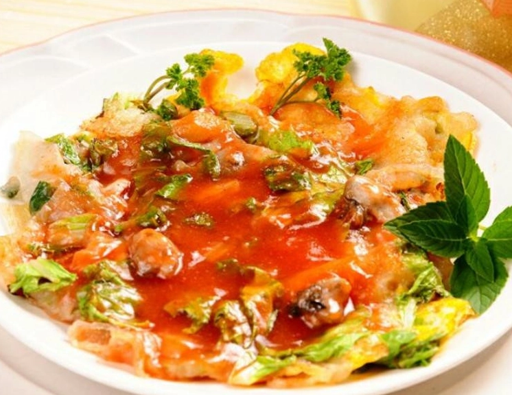 台灣十大夜市小吃終極指南：從蚵仔煎到珍珠奶茶的必吃清單