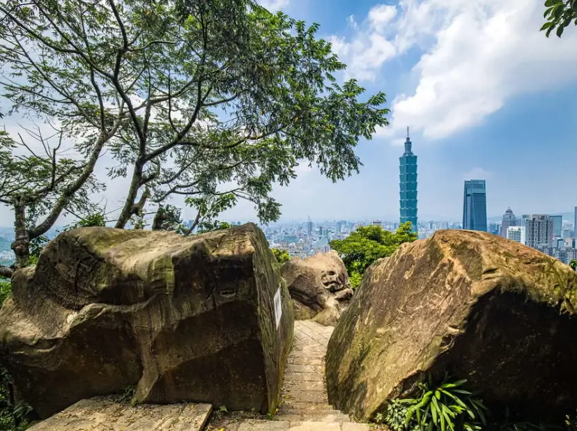 雙北晚上好去處全攻略：夜貓族必收的夜景、夜市、文青地圖