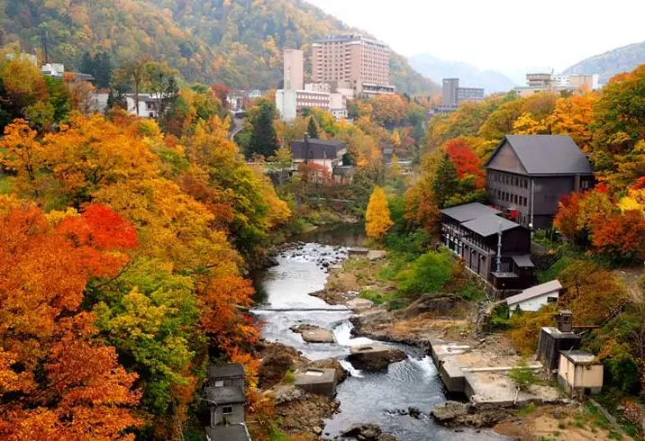 北海道紅葉季節