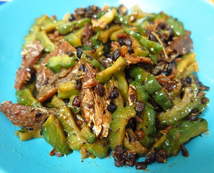 蒜頭豆豉炒苦瓜做法全攻略：去苦秘訣與調味技巧一次學會