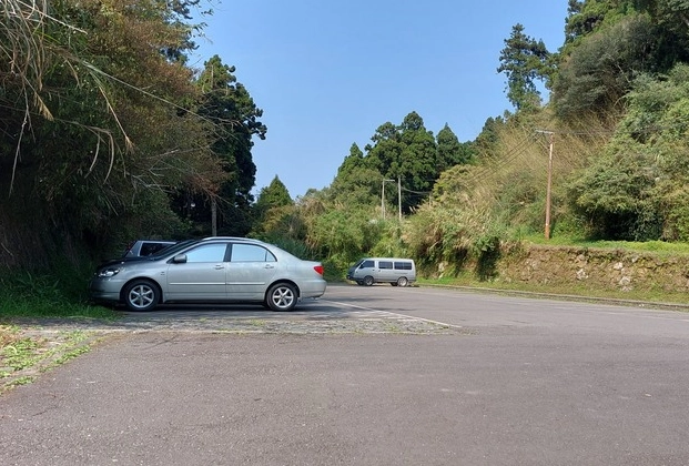 大凍山登山口停車