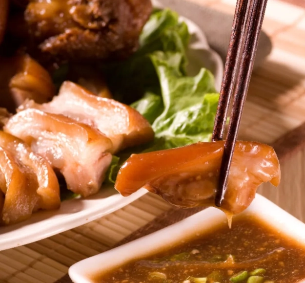 萬巒老街美食全攻略：必吃豬腳與隱藏小吃地圖