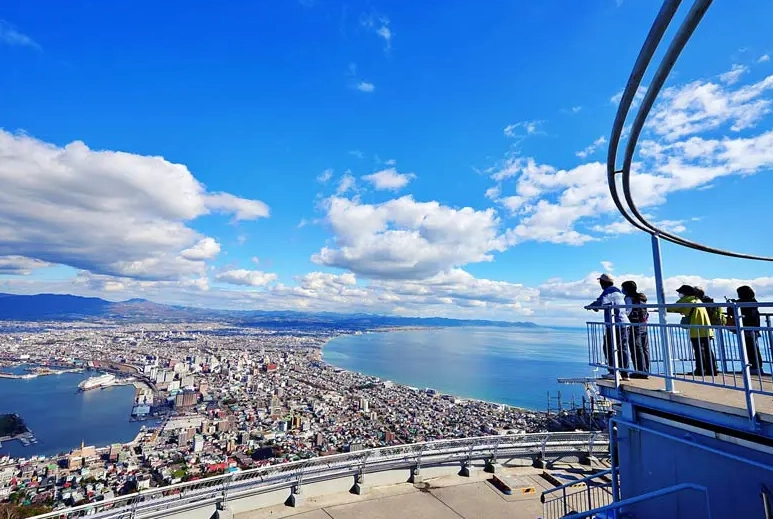 函館賞楓景點全攻略：私房路線、交通與最佳拍攝時間一次掌握