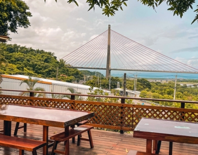 觀霧山莊咖啡廳