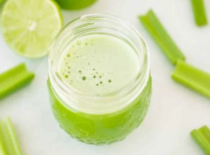 月經西芹汁好處與風險：經期調理親測指南