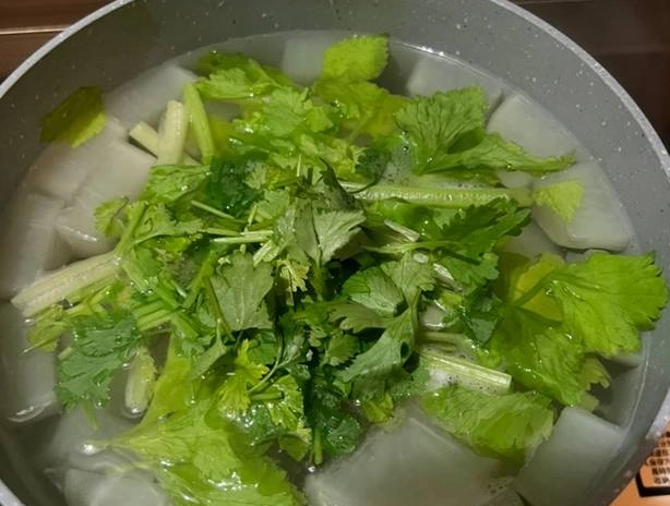 芹菜湯煮法