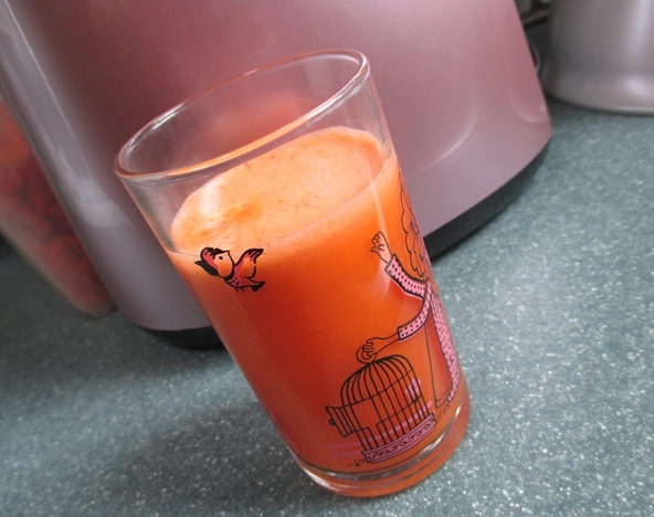 蘋果甘筍汁功效全解析：從營養到實踐，打造你的每日活力來源