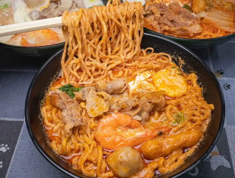 沙茶炒意麵終極指南：從街頭到廚房的美味秘訣