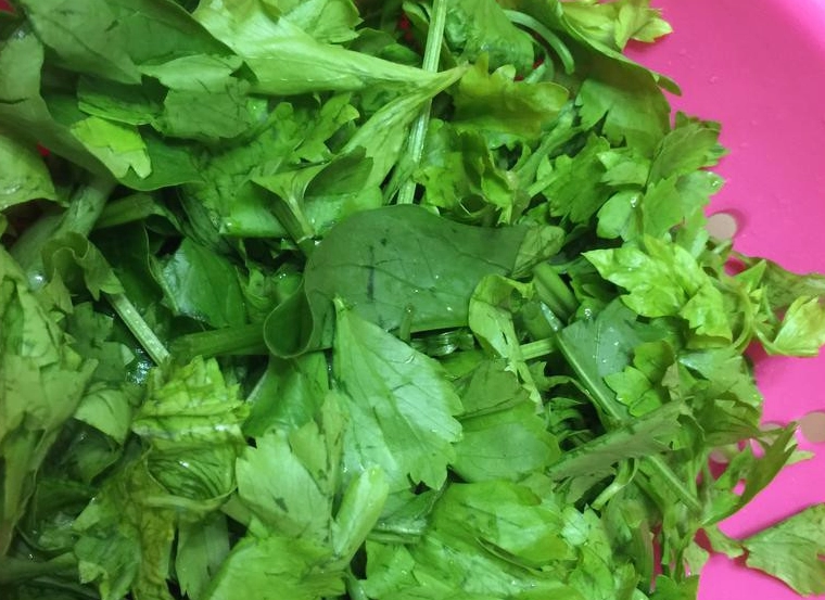 芹菜葉的吃法：創意料理與營養全攻略
