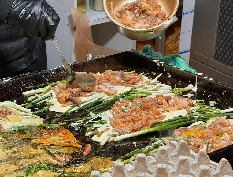 海雲台美食終極指南：在地人推薦的必吃清單與避坑秘訣