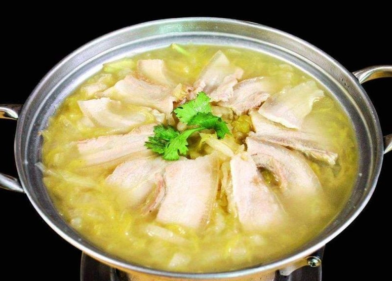 忠孝路火鍋推薦！精選3間在地人氣鍋物，湯頭肉品全解析