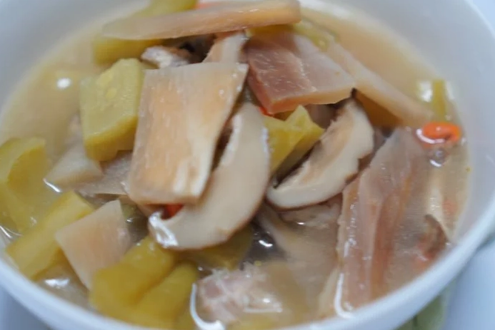 香菇苦瓜湯做法