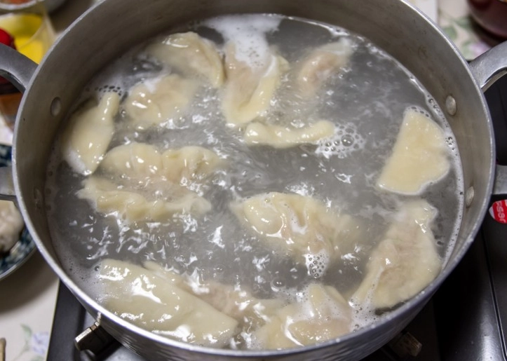 冷凍水餃怎麼煮