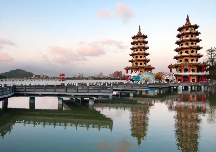 高雄左營網美景點地圖：老城區的絕美打卡路線與隱藏版秘境