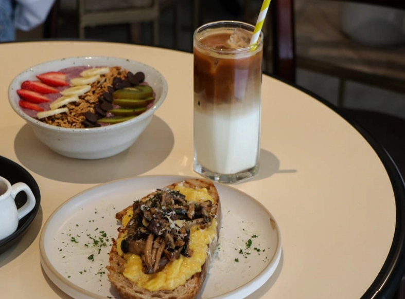 台北夜景咖啡廳