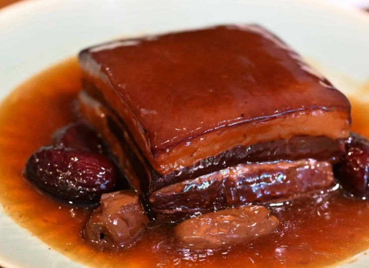 松山機場宵夜指南：深夜抵達必吃的在地美食與隱藏版好處